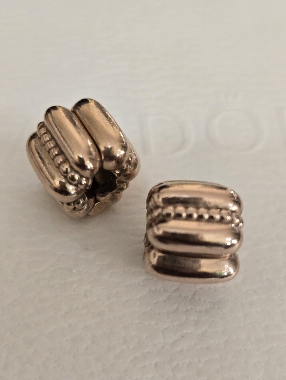 Set Of 2 Pandora Rose Clips. - Picture 3 of 3